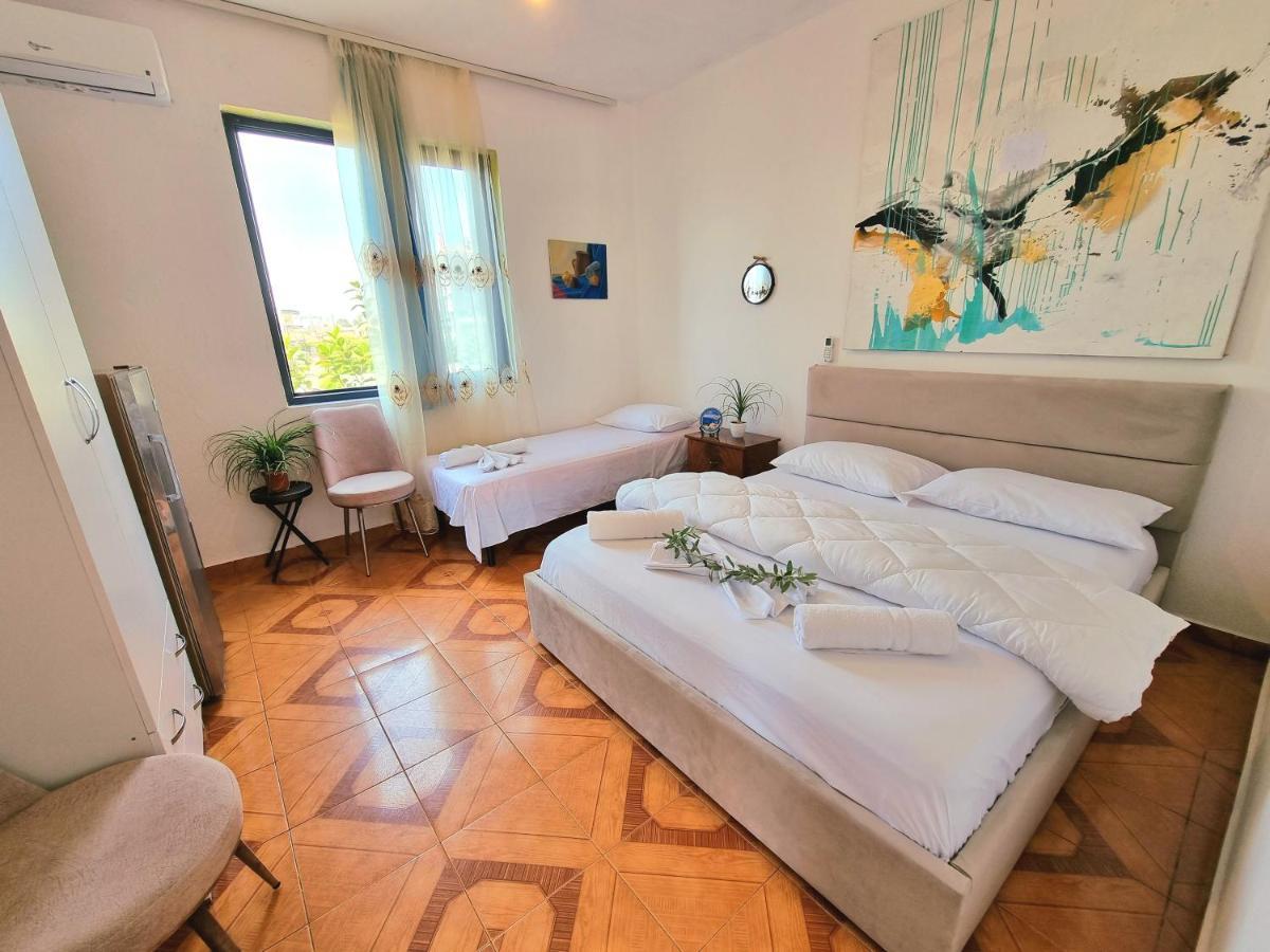Guest House Vila Elezi Durres Exterior photo