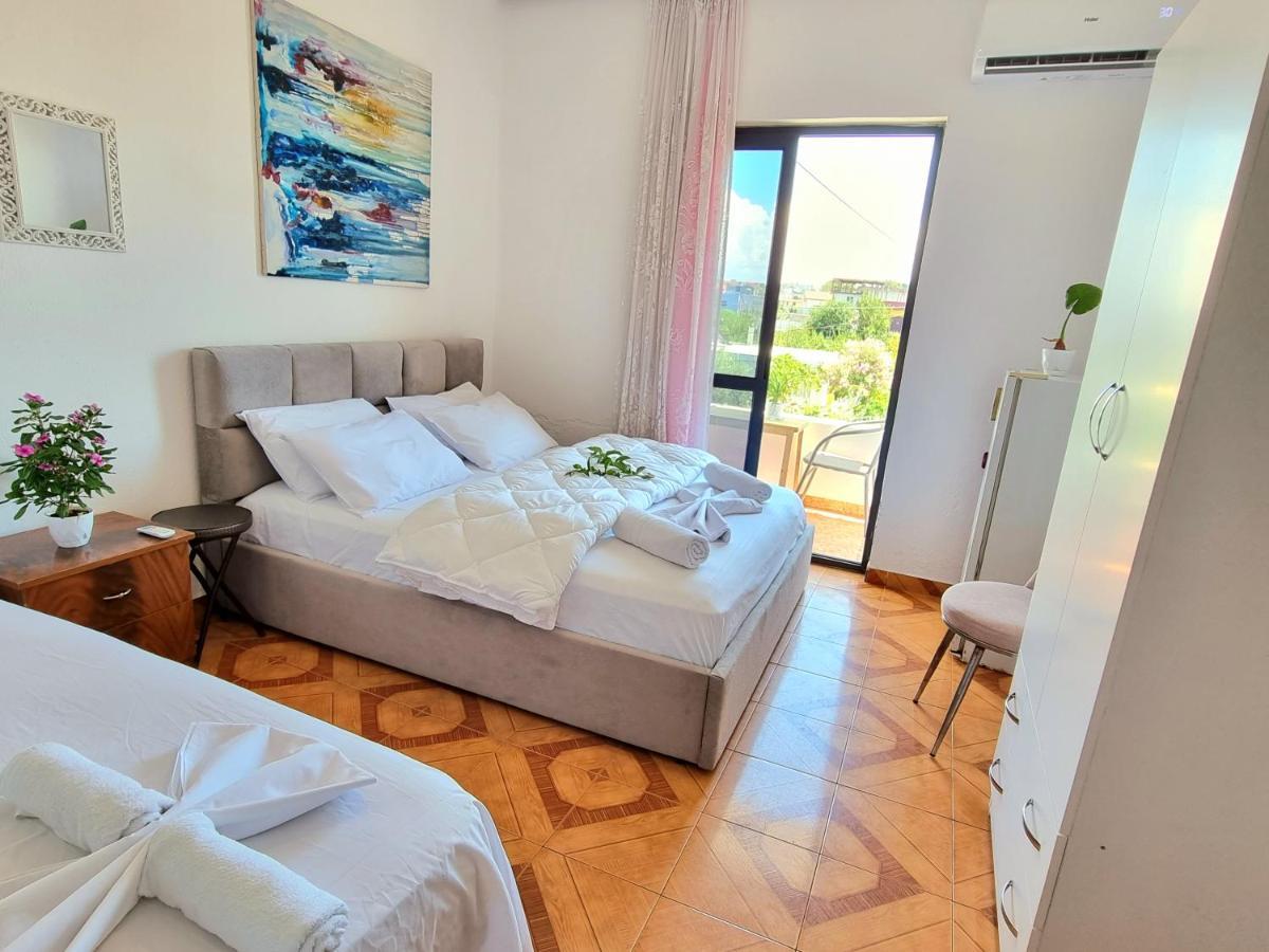 Guest House Vila Elezi Durres Exterior photo
