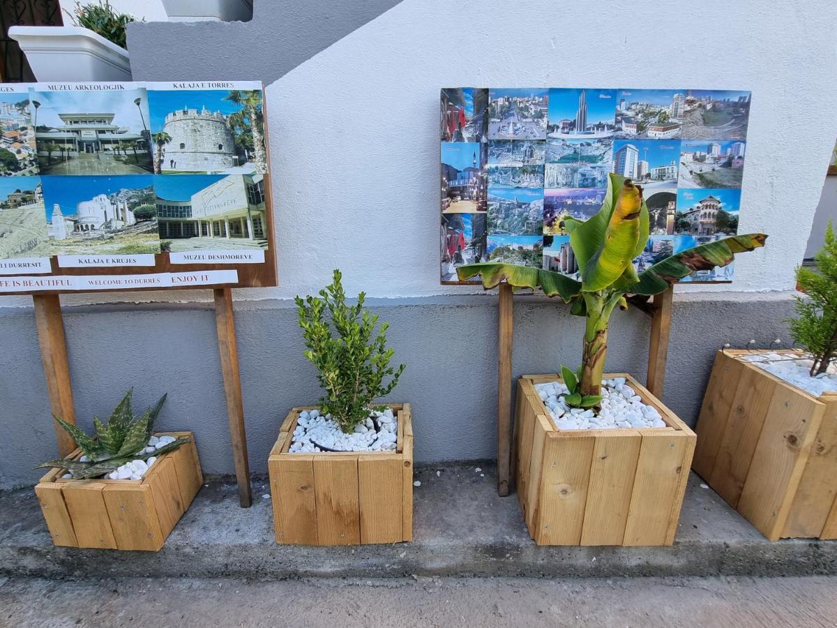 Guest House Vila Elezi Durres Exterior photo